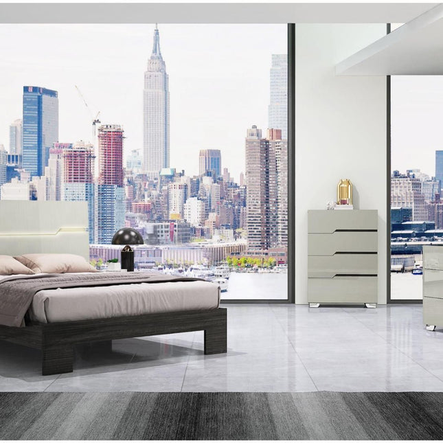 1051 Skylar King Bedroom Set