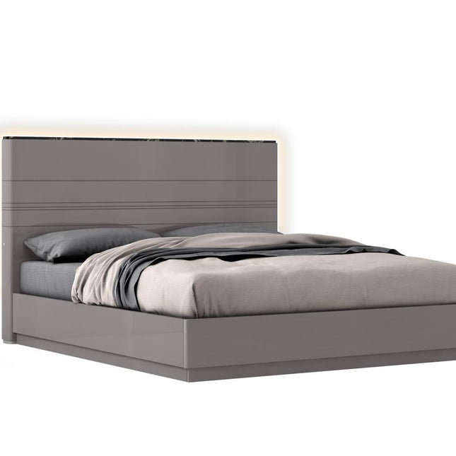 1691 Hannah Queen Bed