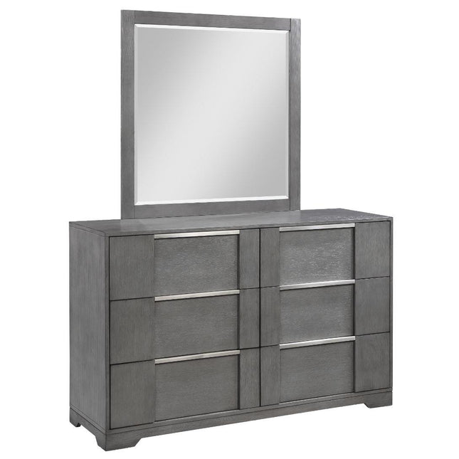 1541 Kylie Dresser
