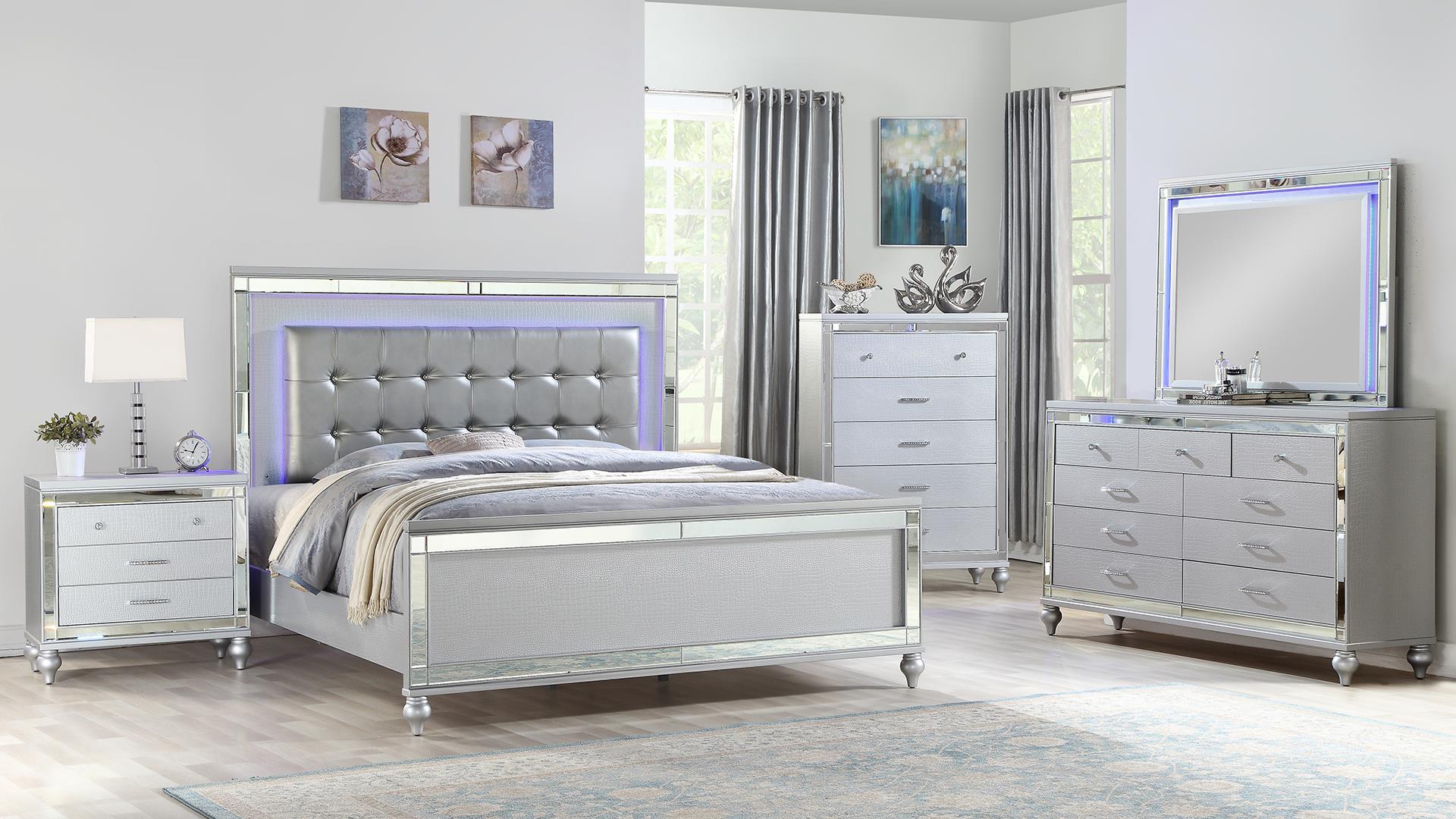 1714 Sterling Queen Bedroom Set in Silver Cozhaven Company 1714 Sterling Queen Bedroom Set in Silver Cozhaven Company