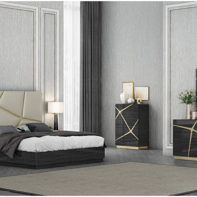 1681 Chole King Bedroom Set
